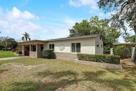 420 Kingston Street S St Petersburg FL 33711