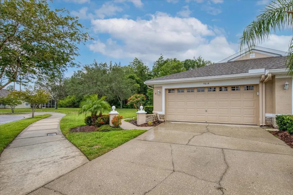 9814 Bridgeton Drive Tampa FL 33626