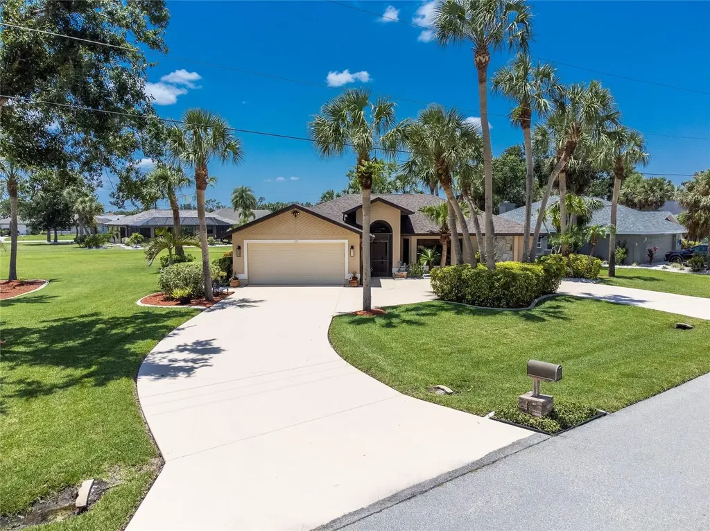 121 Manizaks Avenue Punta Gorda FL 33983