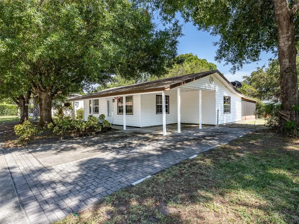 2700 Proctor Road Sarasota FL 34231