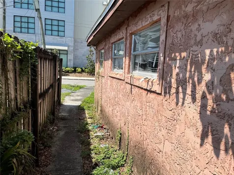 103 W Hamilton Avenue Tampa FL 33604