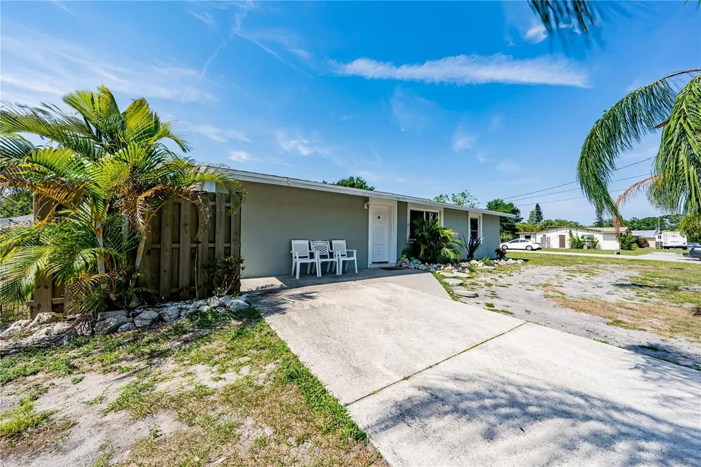4550 Webber Street Sarasota FL 34232