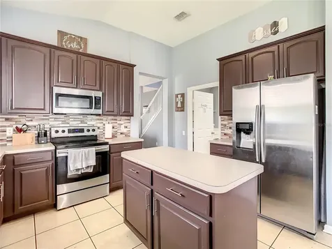 2333 Meadow Oak Circle Kissimmee FL 34746