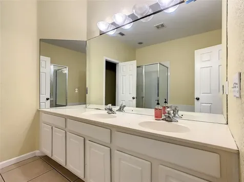 2333 Meadow Oak Circle Kissimmee FL 34746