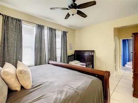 2333 Meadow Oak Circle Kissimmee FL 34746