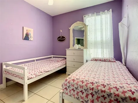 2333 Meadow Oak Circle Kissimmee FL 34746