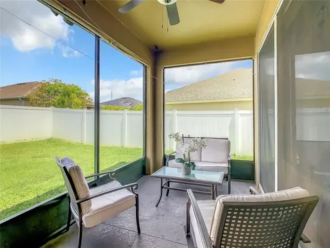 2333 Meadow Oak Circle Kissimmee FL 34746