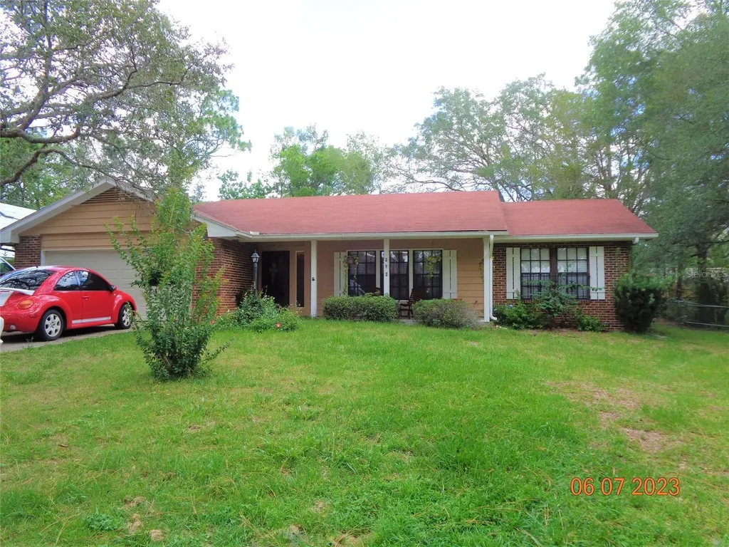 809 Lincoln Road Deland FL 32724