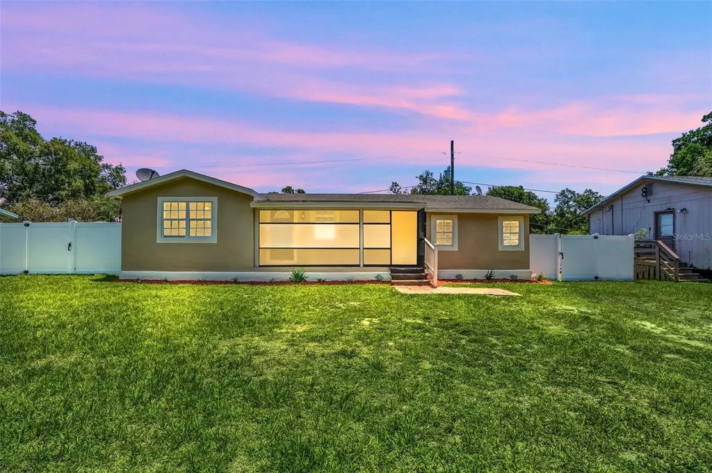1225 Pecan Street Kissimmee FL 34744