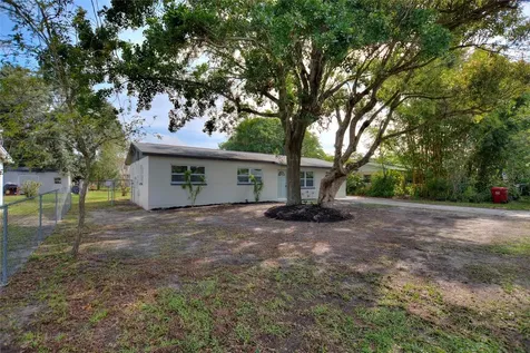 1808 E Alabama Street Plant City FL 33563