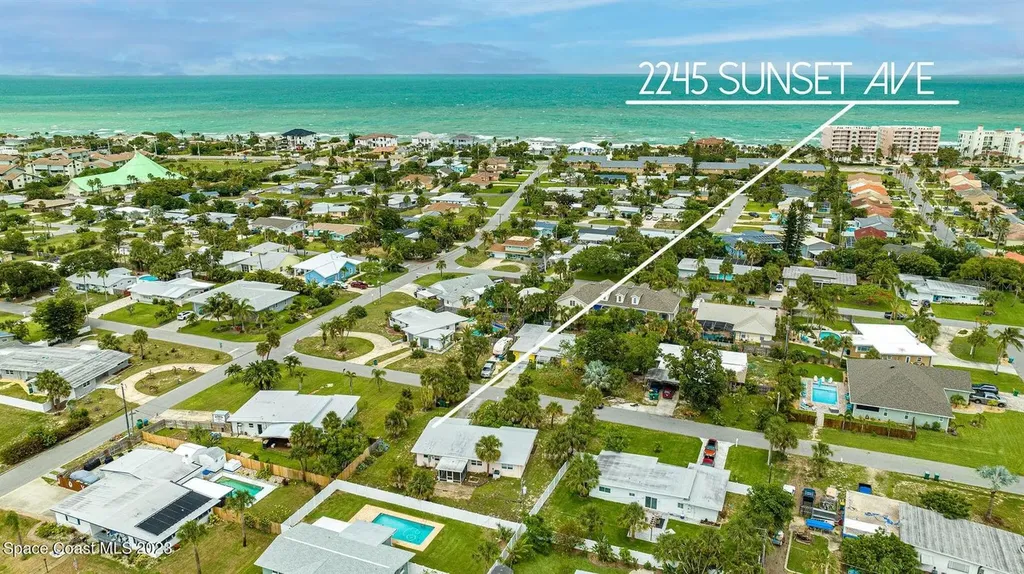 2245 Sunset Avenue Indialantic FL 32903