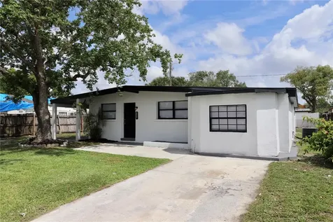 7504 Paradise Place Tampa FL 33619