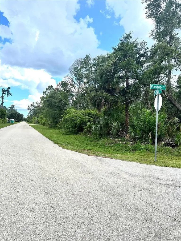 18235 Vardon Avenue Port Charlotte FL 33948
