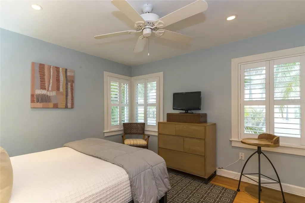 110 Devon Drive Clearwater FL 33767