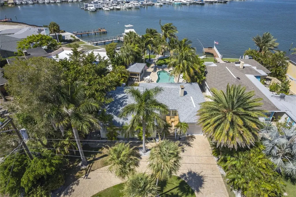 110 Devon Drive Clearwater FL 33767