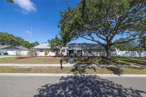 1922 Marla Court Dunedin FL 34698