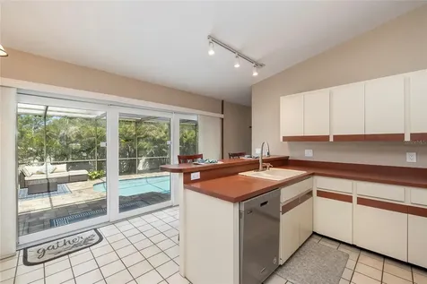 1922 Marla Court Dunedin FL 34698