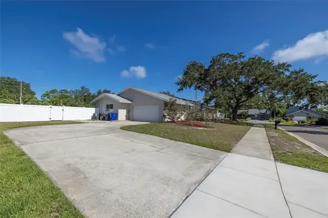 1922 Marla Court Dunedin FL 34698