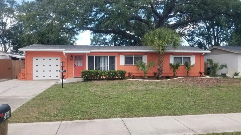5961 40th Avenue N St Petersburg FL 33709