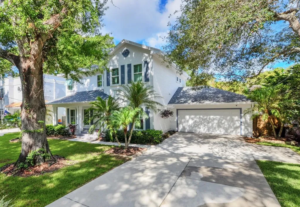 5205 S Crescent Drive Tampa FL 33611