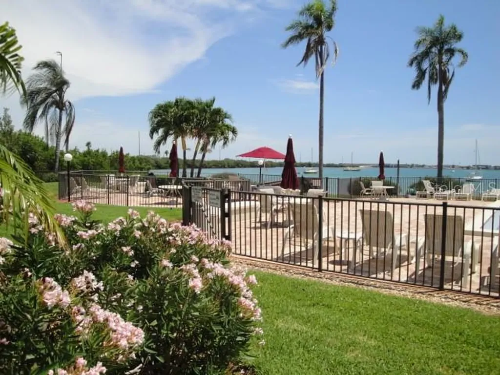 6365 Bahia Del Mar Boulevard St Petersburg FL 33715