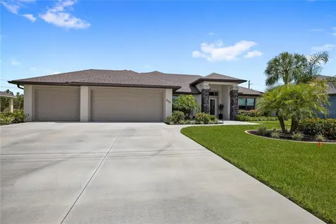 600 Encarnacion Street Punta Gorda FL 33983