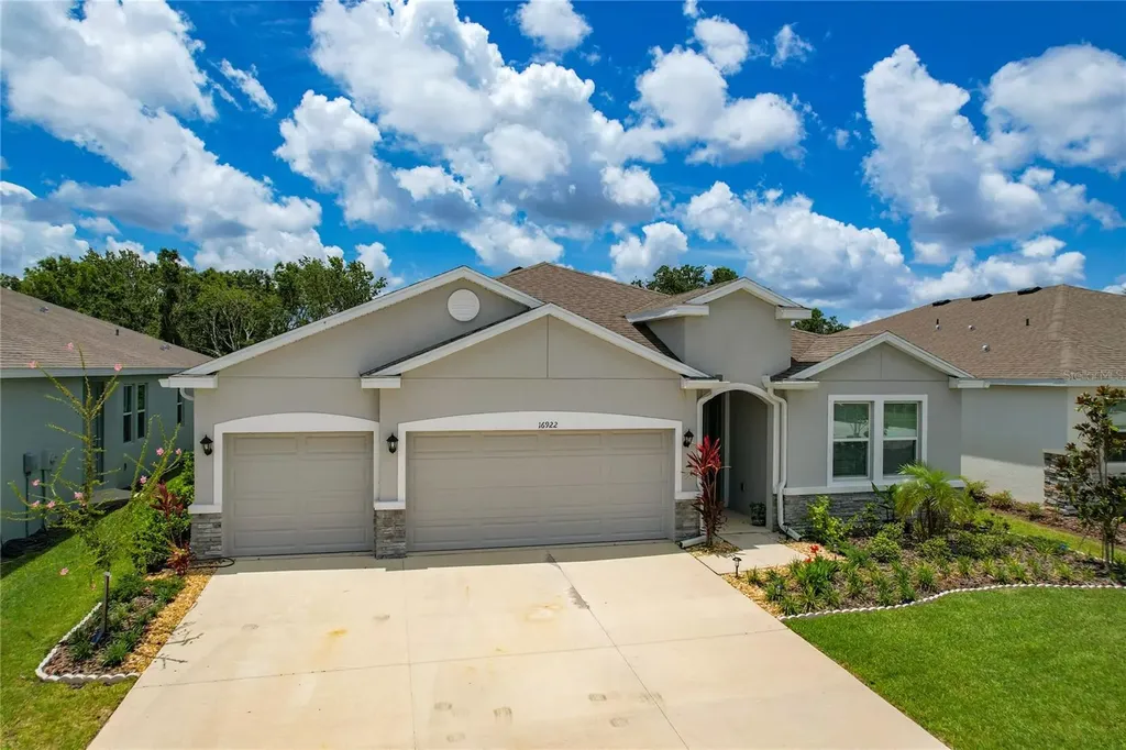 16922 Harvest Moon Way Bradenton FL 34211
