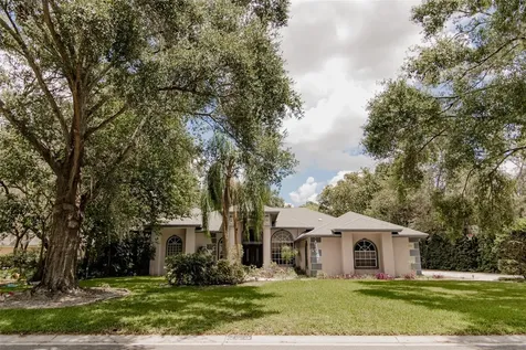 2920 Forest Club Drive Plant City FL 33566