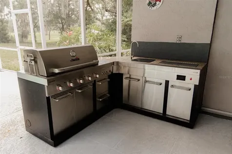 2920 Forest Club Drive Plant City FL 33566