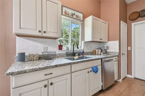 1058 Mckinnon Avenue Oviedo FL 32765
