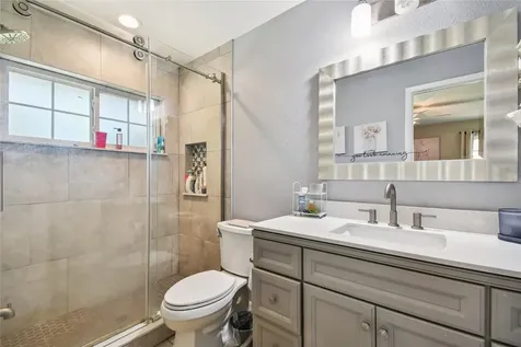 1058 Mckinnon Avenue Oviedo FL 32765
