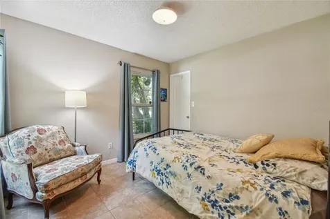 1058 Mckinnon Avenue Oviedo FL 32765