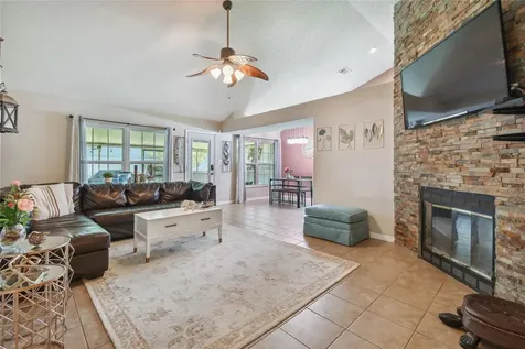 1058 Mckinnon Avenue Oviedo FL 32765