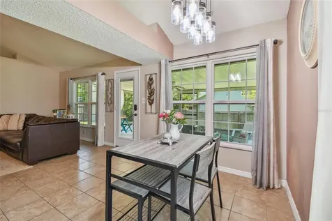 1058 Mckinnon Avenue Oviedo FL 32765