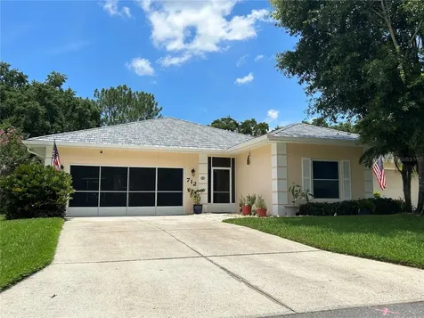 712 Canberra Road Winter Haven FL 33884