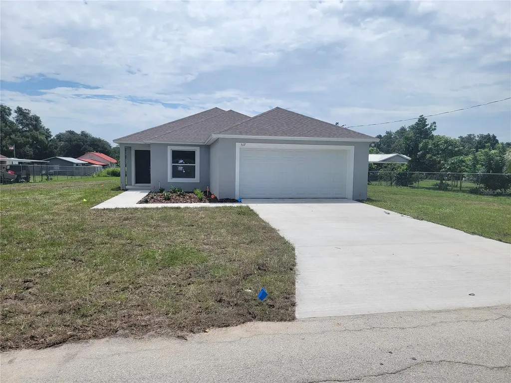 517 S Perry Avenue Fort Meade FL 33841