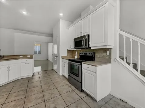 1142 Barclay Wood Drive Ruskin FL 33570