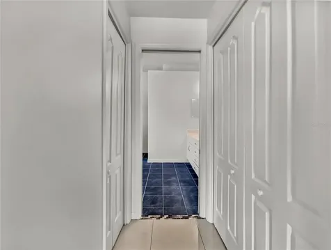 1142 Barclay Wood Drive Ruskin FL 33570