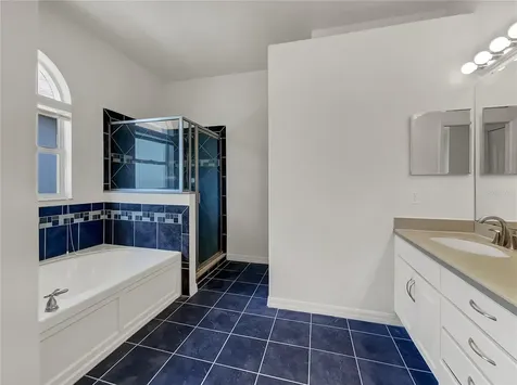 1142 Barclay Wood Drive Ruskin FL 33570