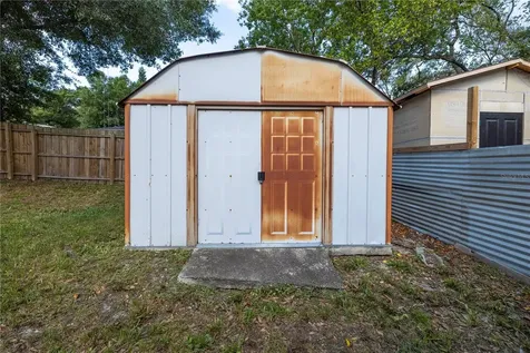 8514 N Dixon Avenue Tampa FL 33604