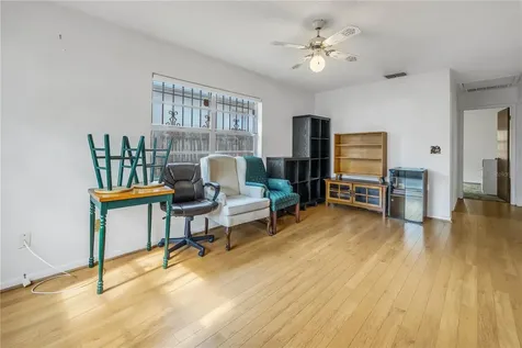 8514 N Dixon Avenue Tampa FL 33604