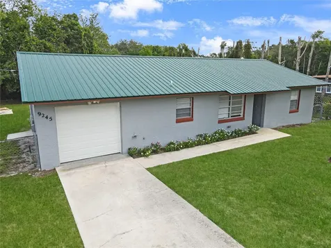 9245 SE 107th Place Belleview FL 34420