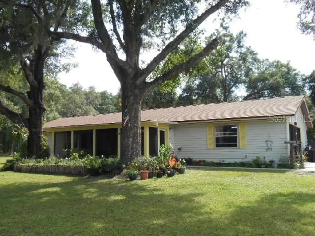 1520 Smith Street Deland FL 32724