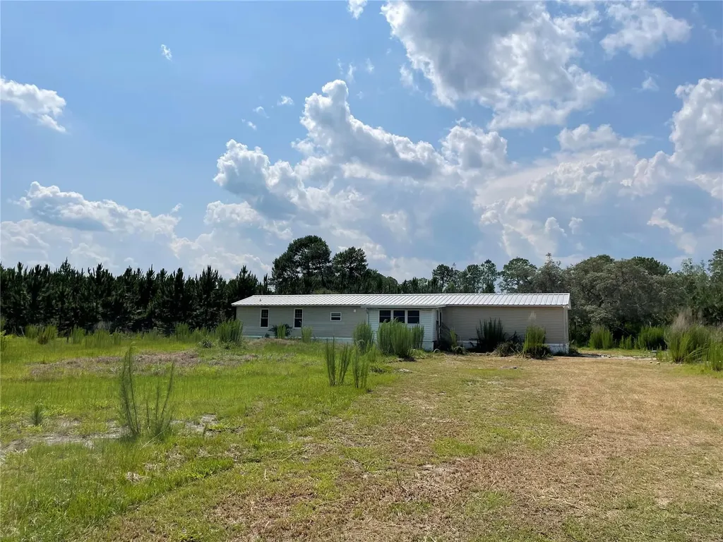 42819 Piney Acres Trail Paisley FL 32767