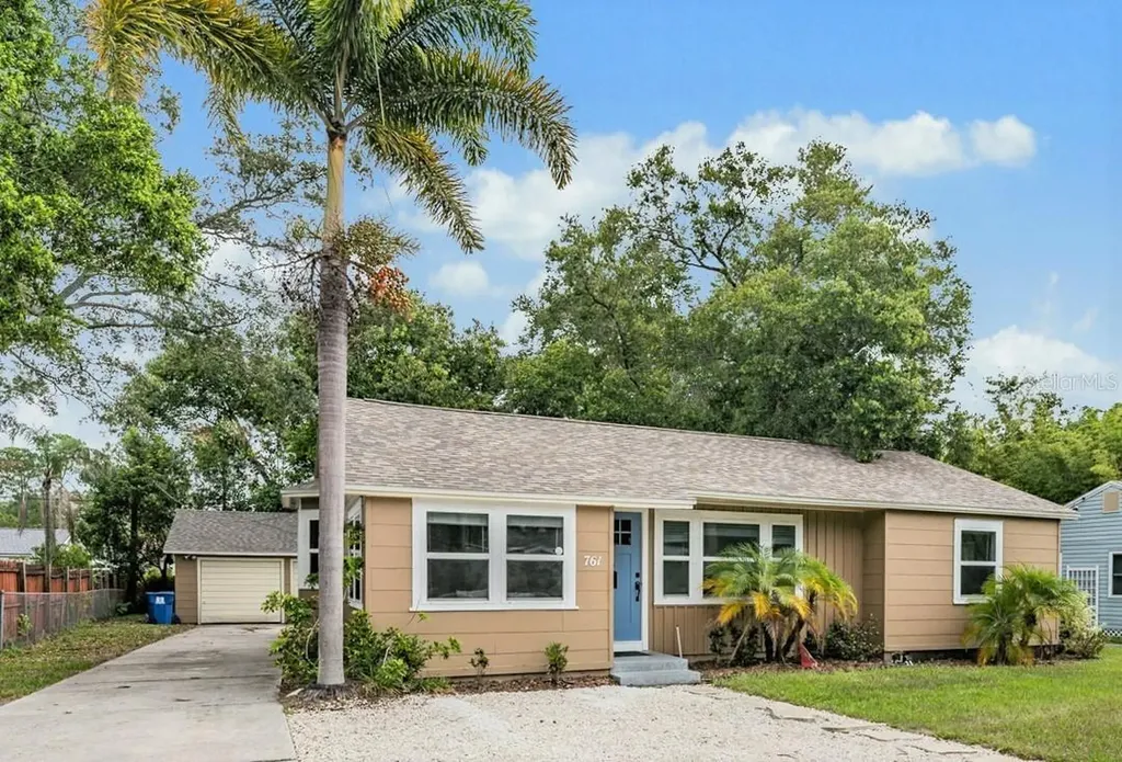 761 38th Avenue N St Petersburg FL 33704