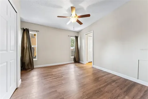 918 17th Street W Bradenton FL 34205