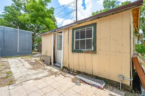 918 17th Street W Bradenton FL 34205