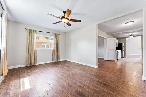918 17th Street W Bradenton FL 34205