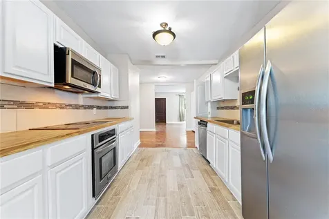918 17th Street W Bradenton FL 34205