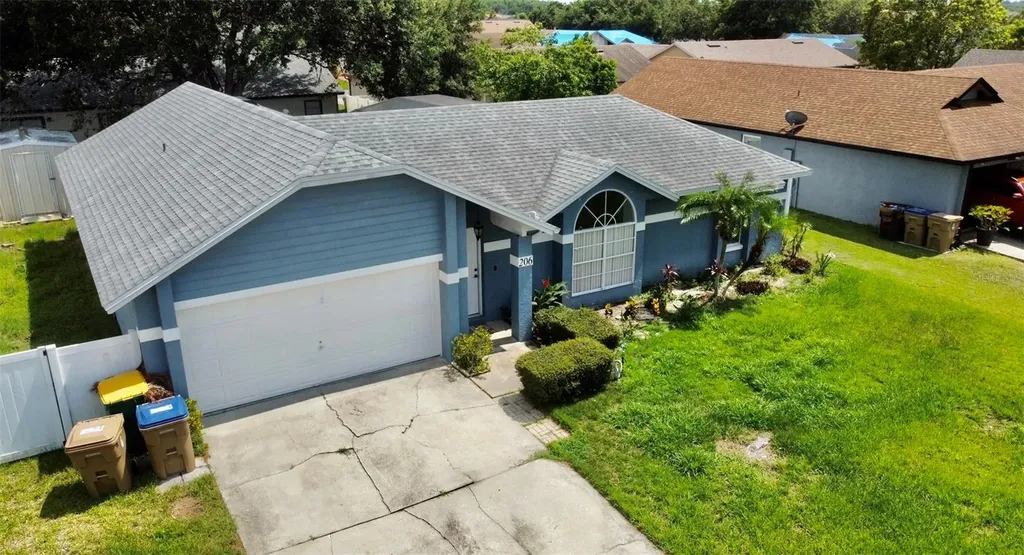 206 Competition Drive Kissimmee FL 34743
